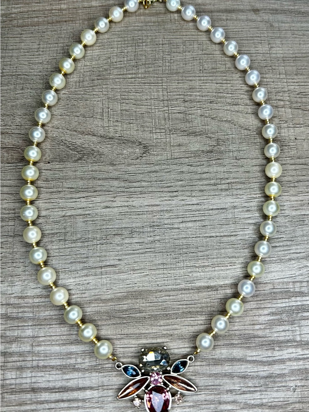 Faux Pearl Necklace with Multicolor Crystal Bee Pendant - Gold Tone Handmade - Picture 7 of 7